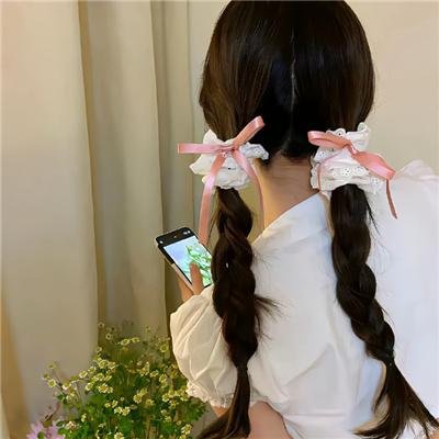 男孩超级白